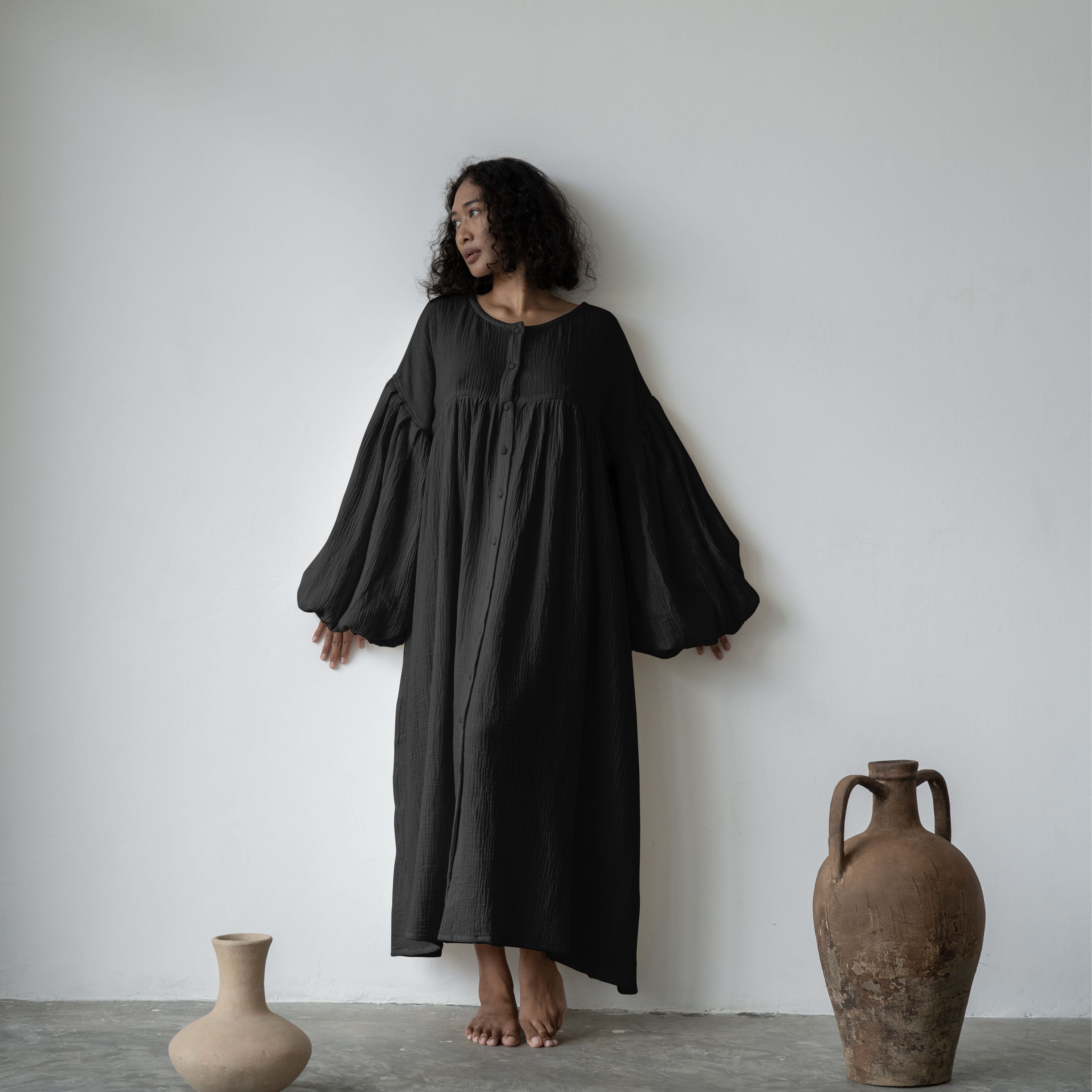 FIELDS MAXI- Black Crinkle Dress