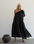 ODETTE - Black Linen Gown