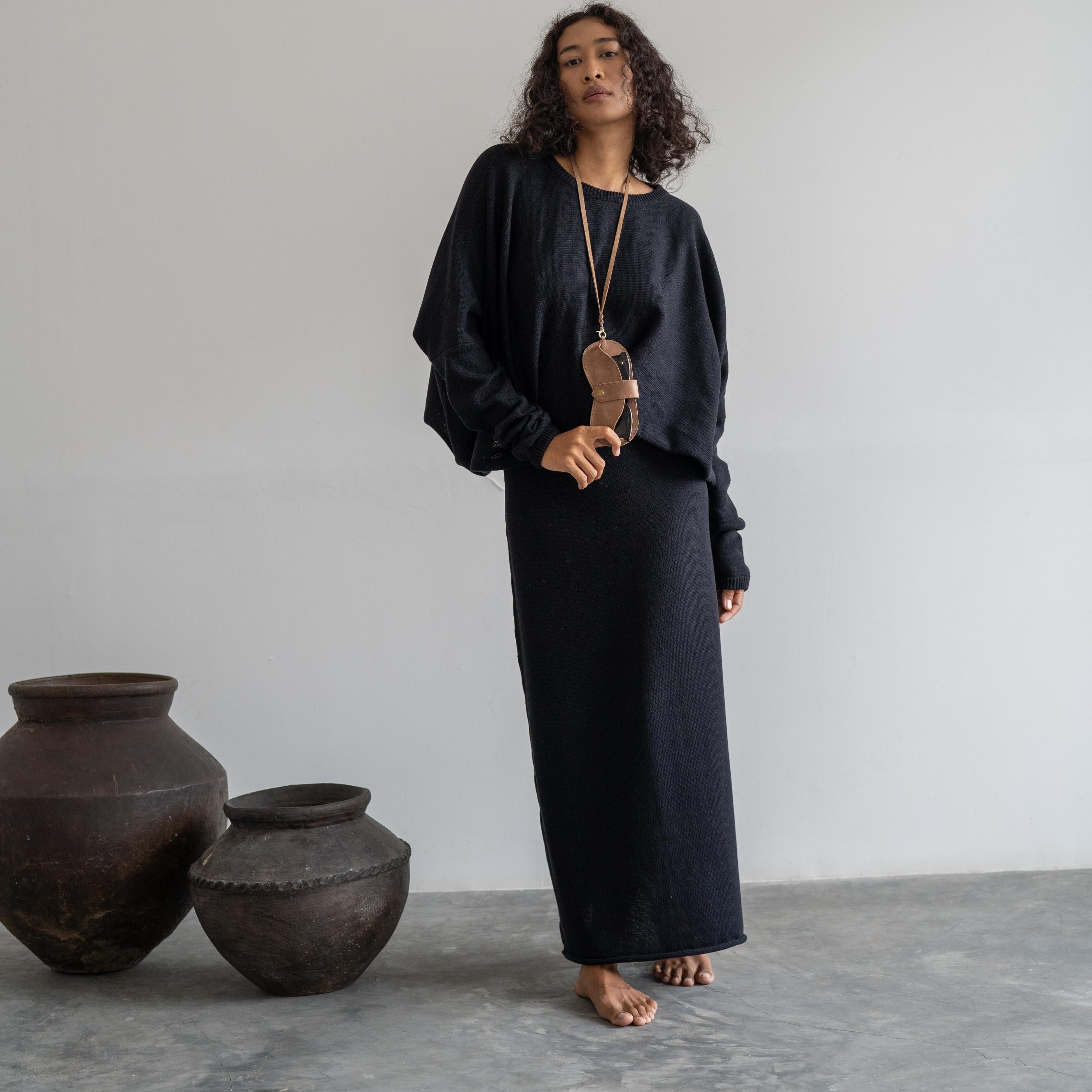 NIAS - BLACK Crop Sweater