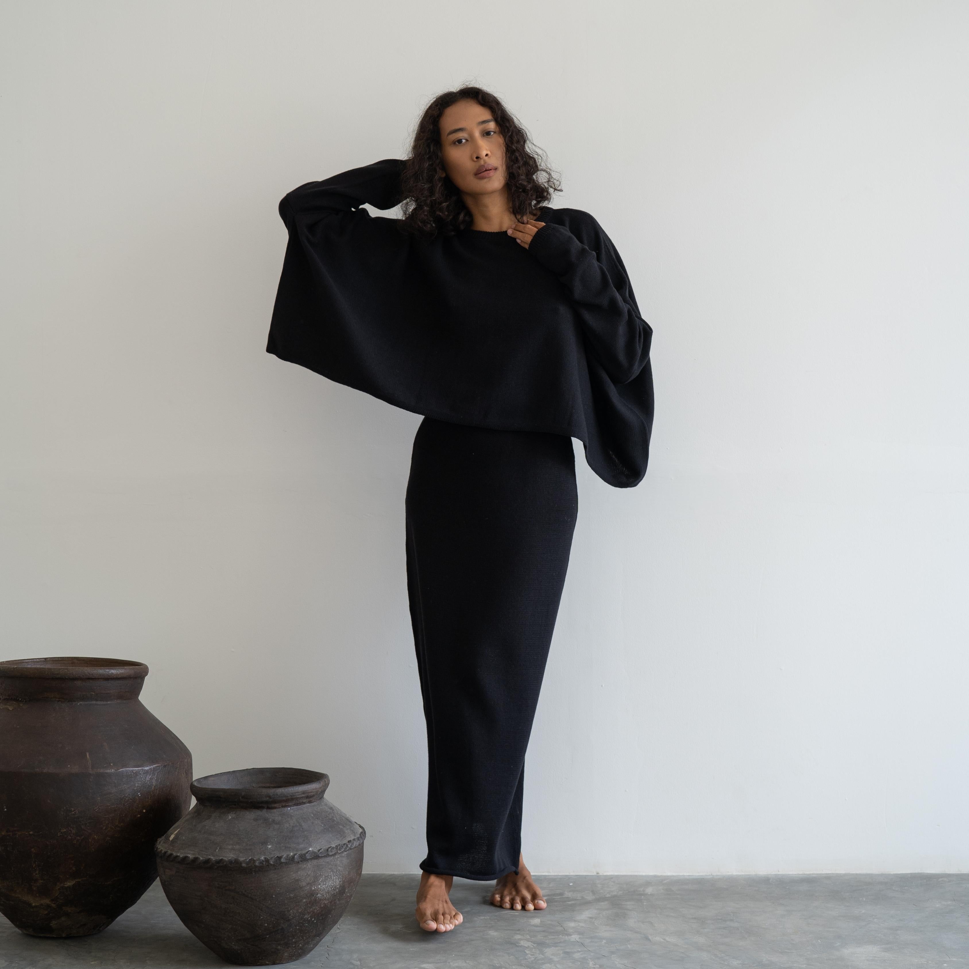 NIAS - BLACK Crop Sweater