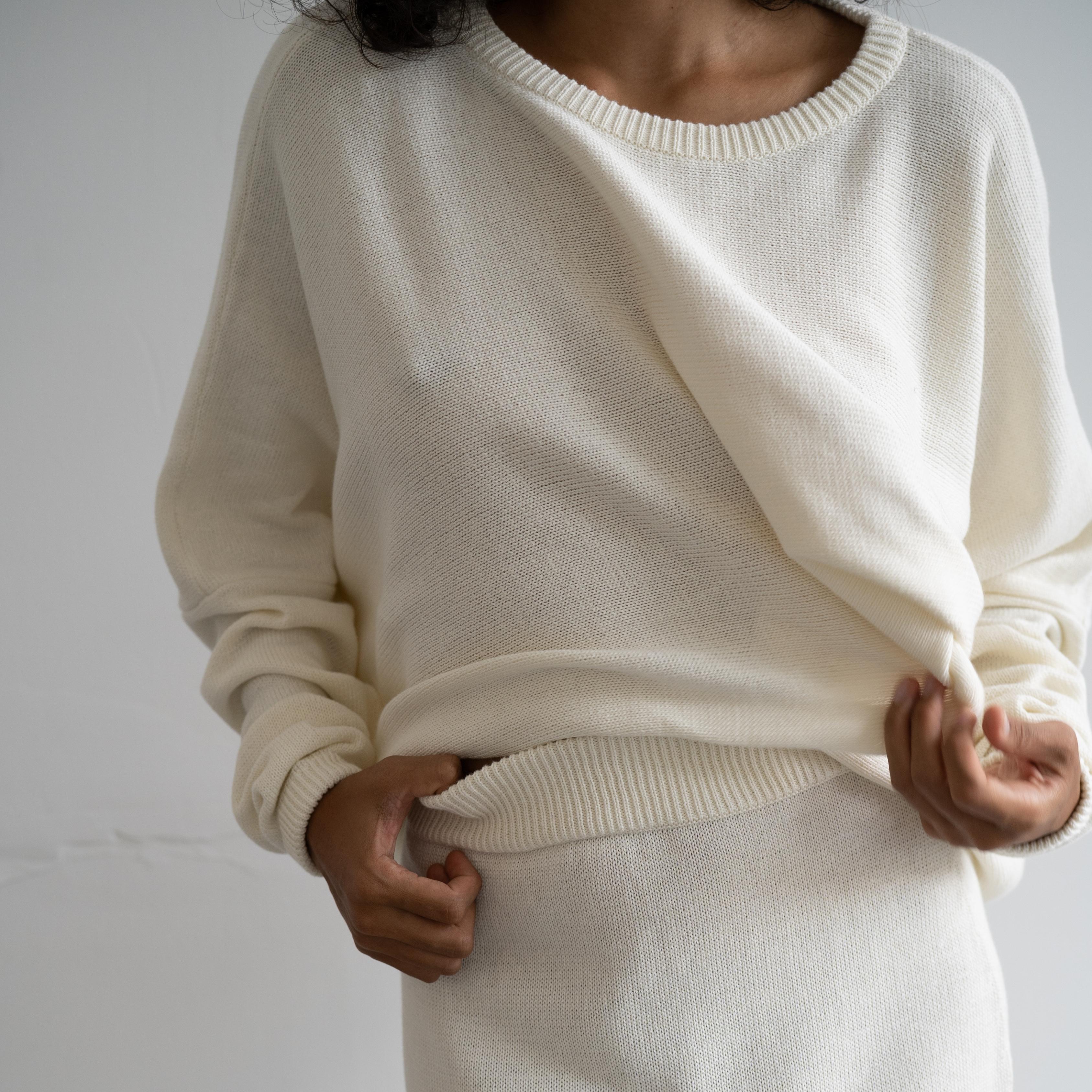 NIAS - CREAM Crop Sweater