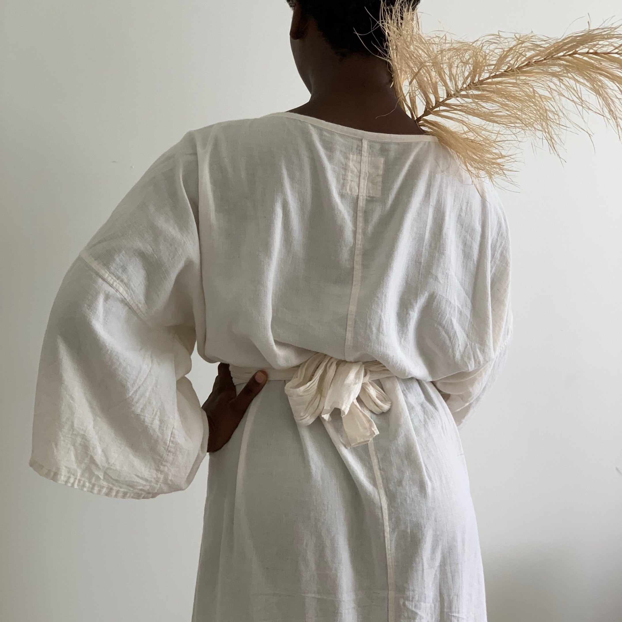 PETA - LONG Cape in Butter Milk
