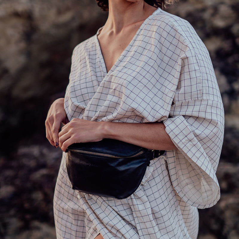 PETA - BLACK CHECK LONG Cape