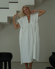 ONNI MIDI - WHITE Scalloped Ramie Dress