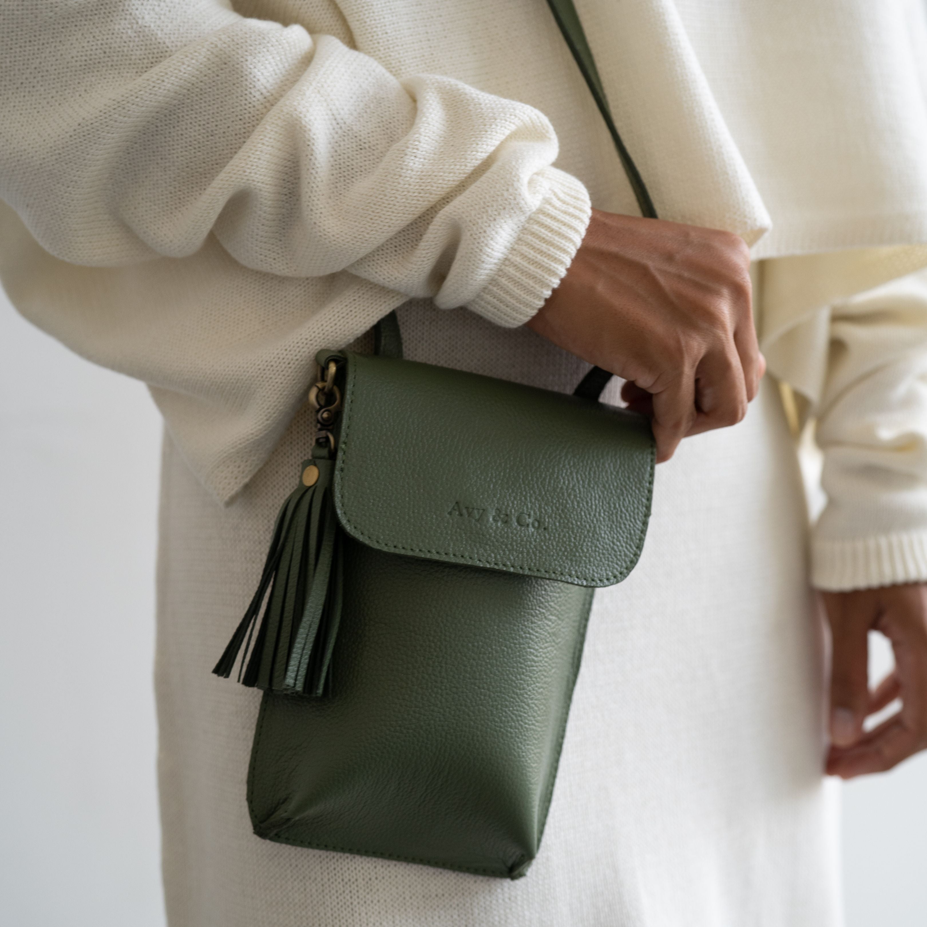 AGNES - HOLLY Green Pouch - LIMITED CHRISTMAS EDITION