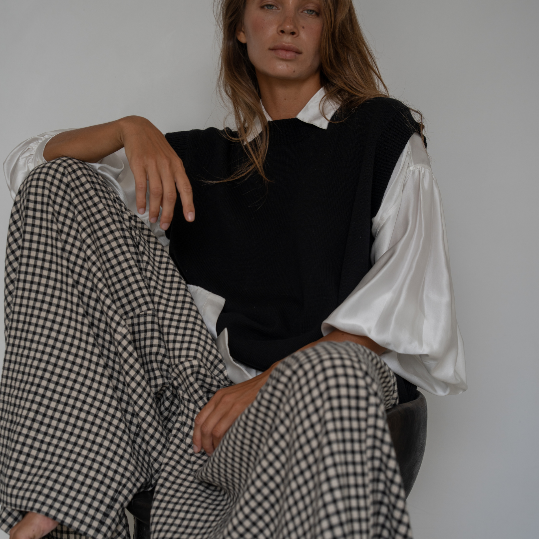 YOLLIE - BLACK Linen Gingham Voluminous Pant