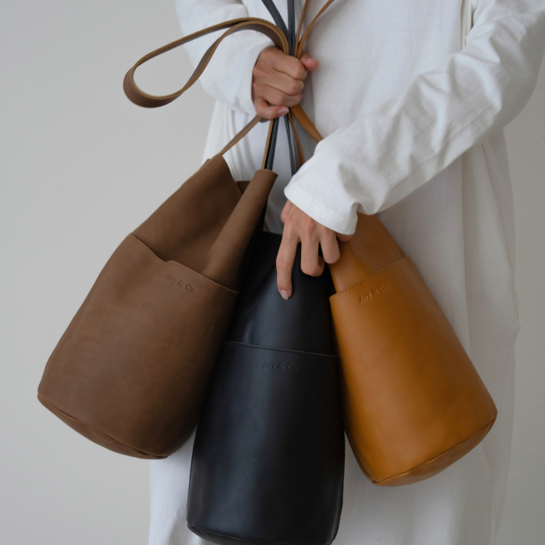 THE CYLINDER BAG - BLACK