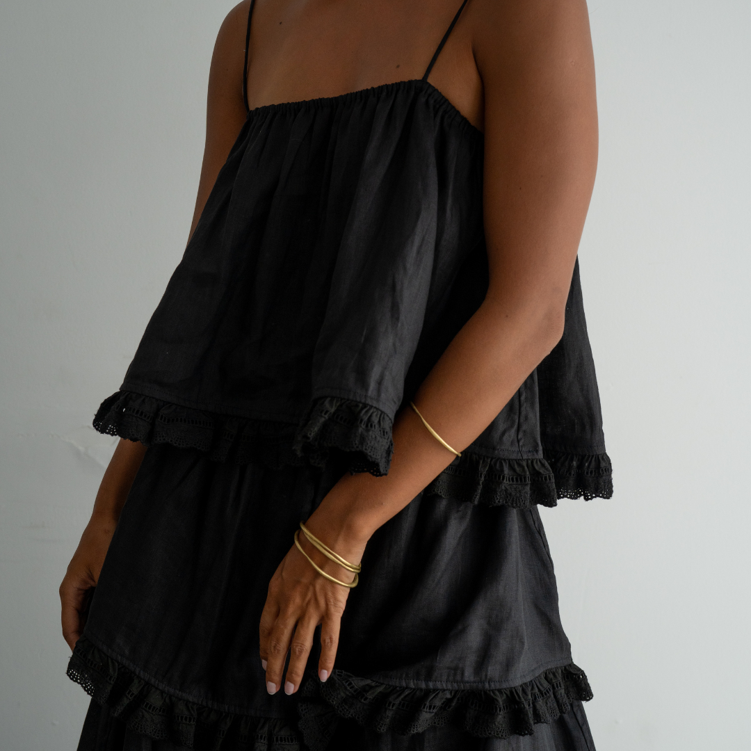 WILLOW TOP- BLACK Linen Lace Trim