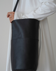 THE CYLINDER BAG - BLACK