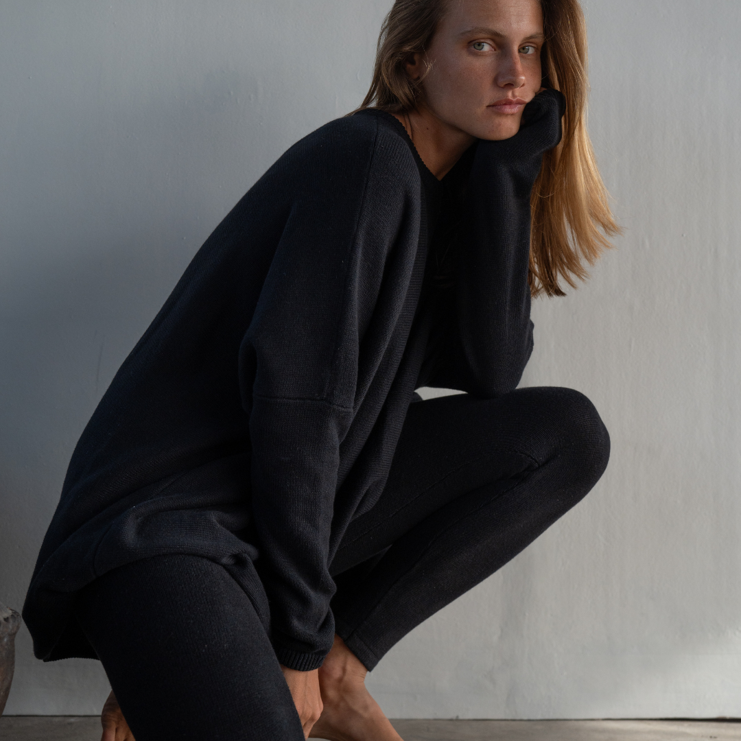 NIAMH - BLACK Oversized Knit Sweater