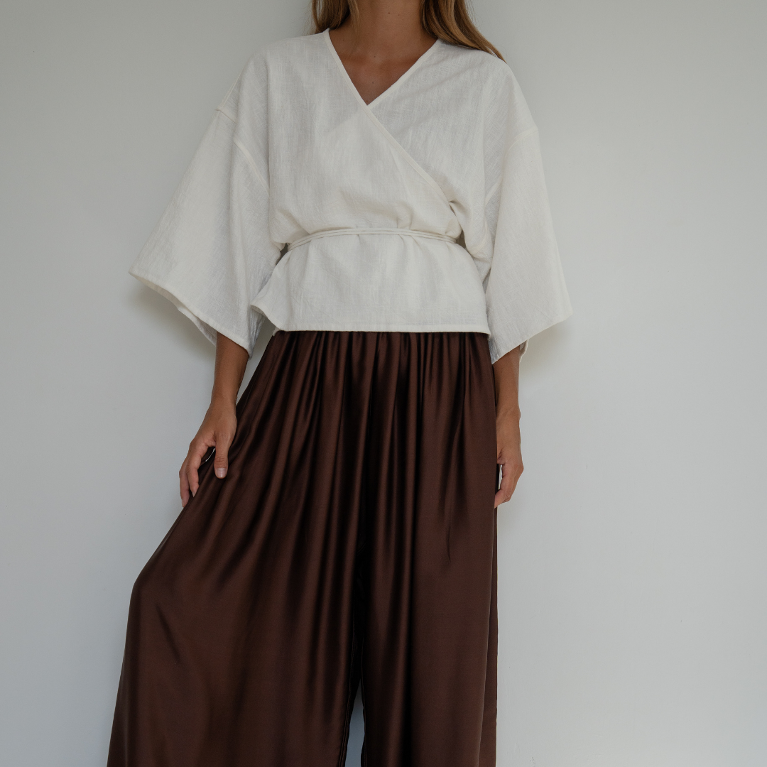ROMY - WHITE Wrap Ramie Top