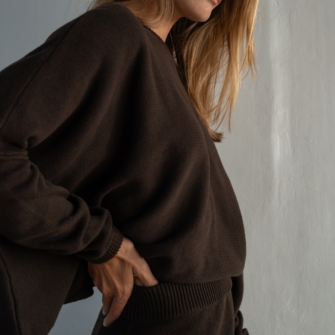 NIAS - CHOCOLATE Crop Sweater