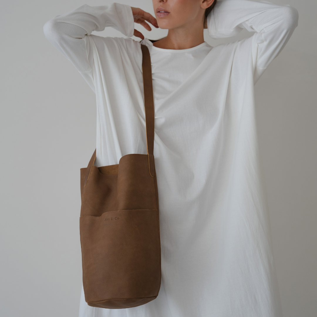 THE CYLINDER BAG - TAN