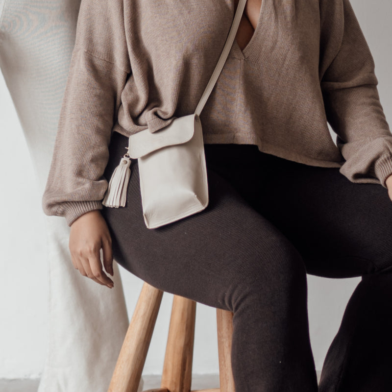 AGNES- STONE Leather Pouch