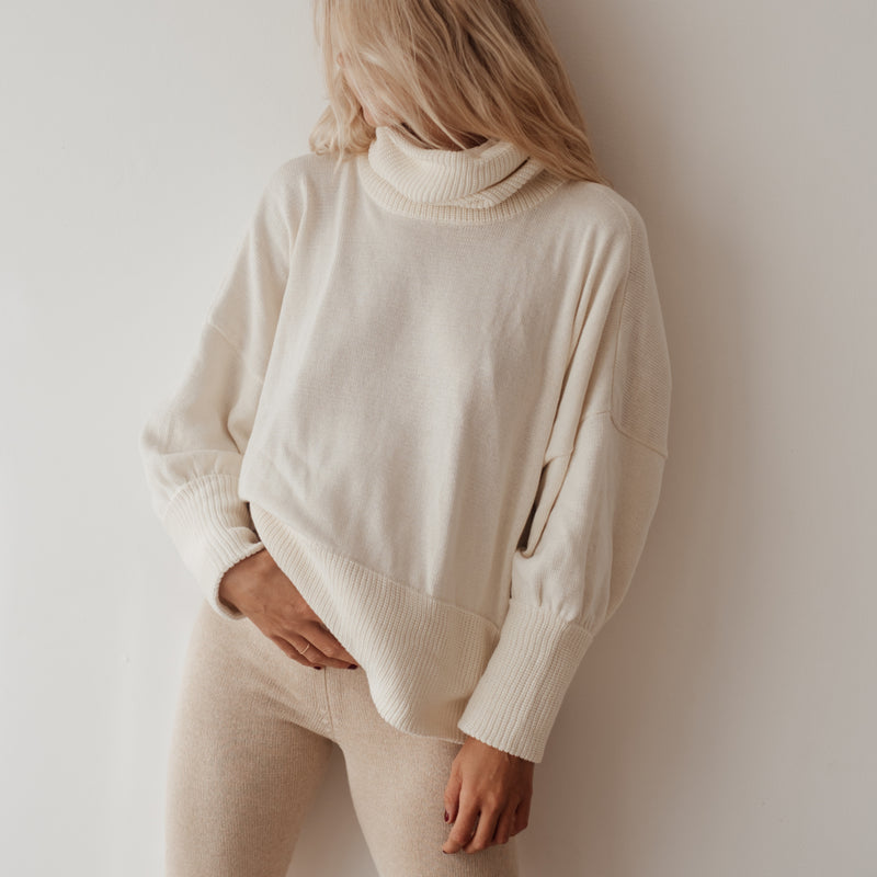 MABLE - CREAM Knit Turtle Neck Pullover