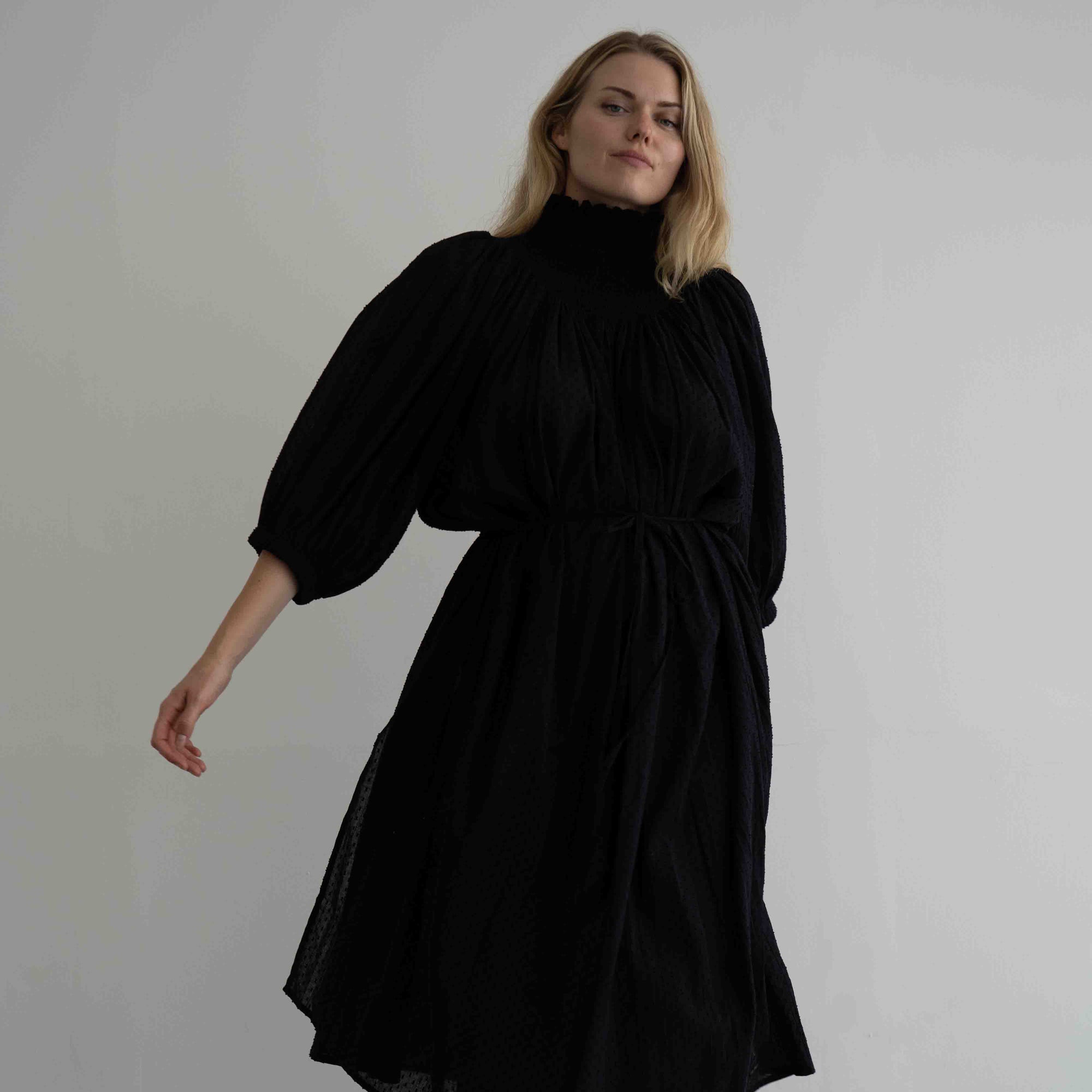 ELEANOR - BLACK Collared Maxi Dress